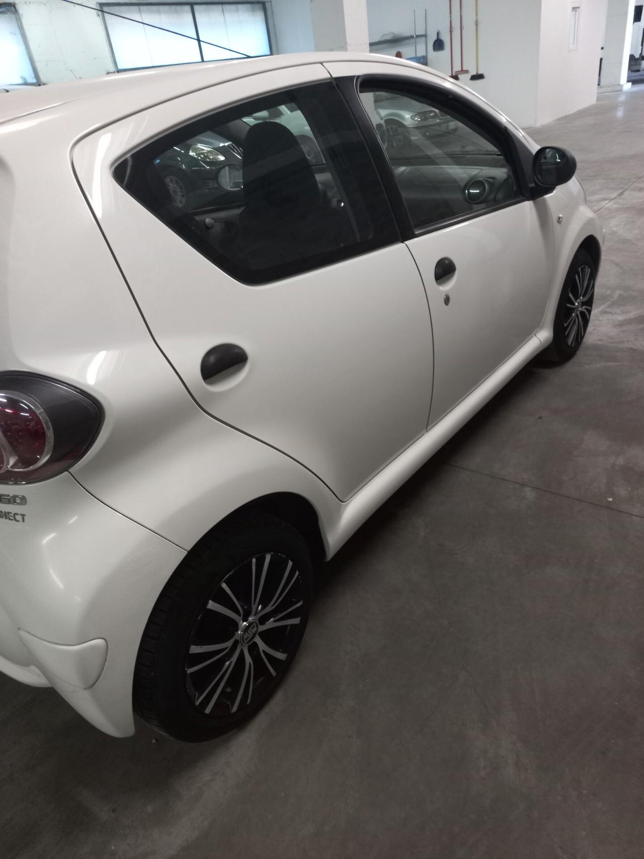 Toyota Aygo 1.0 12V VVT-i 5 porte Now