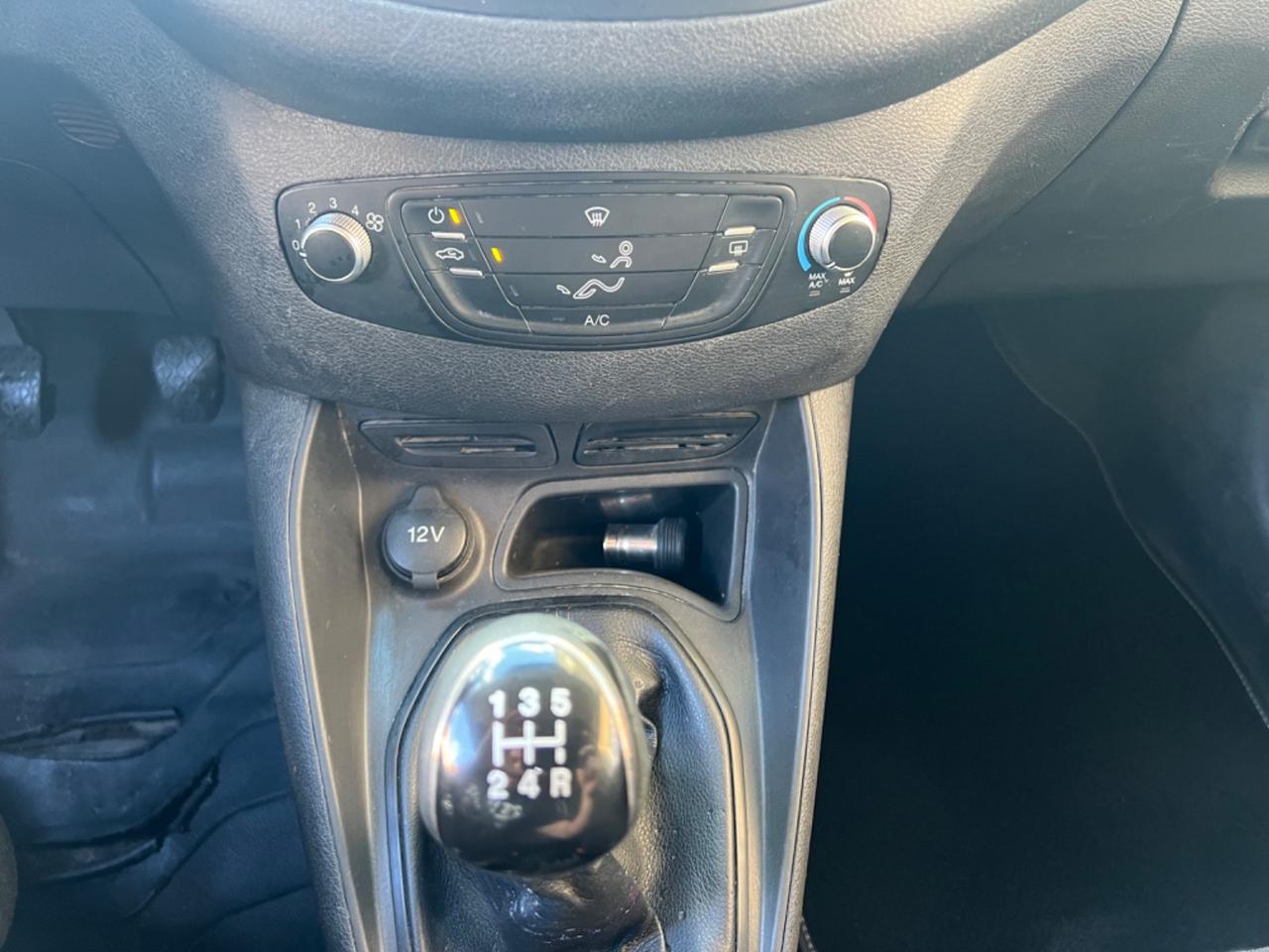 Ford Transit Courier 1.6 TDCi 95CV Van Trend
