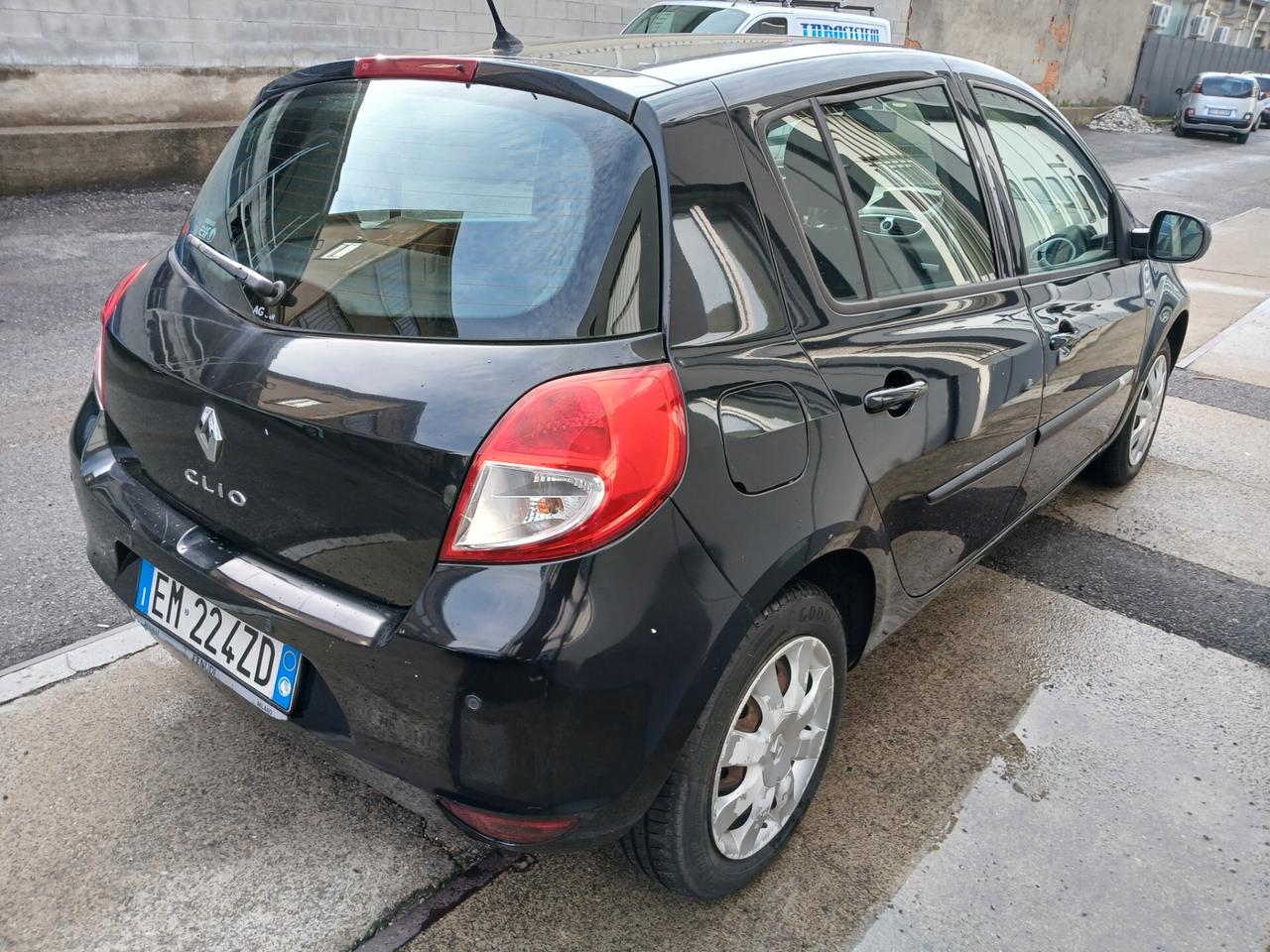 Renault Clio 1.2 16V 5 porte GPL Dynamique*NEOPATENTATI*EURO5