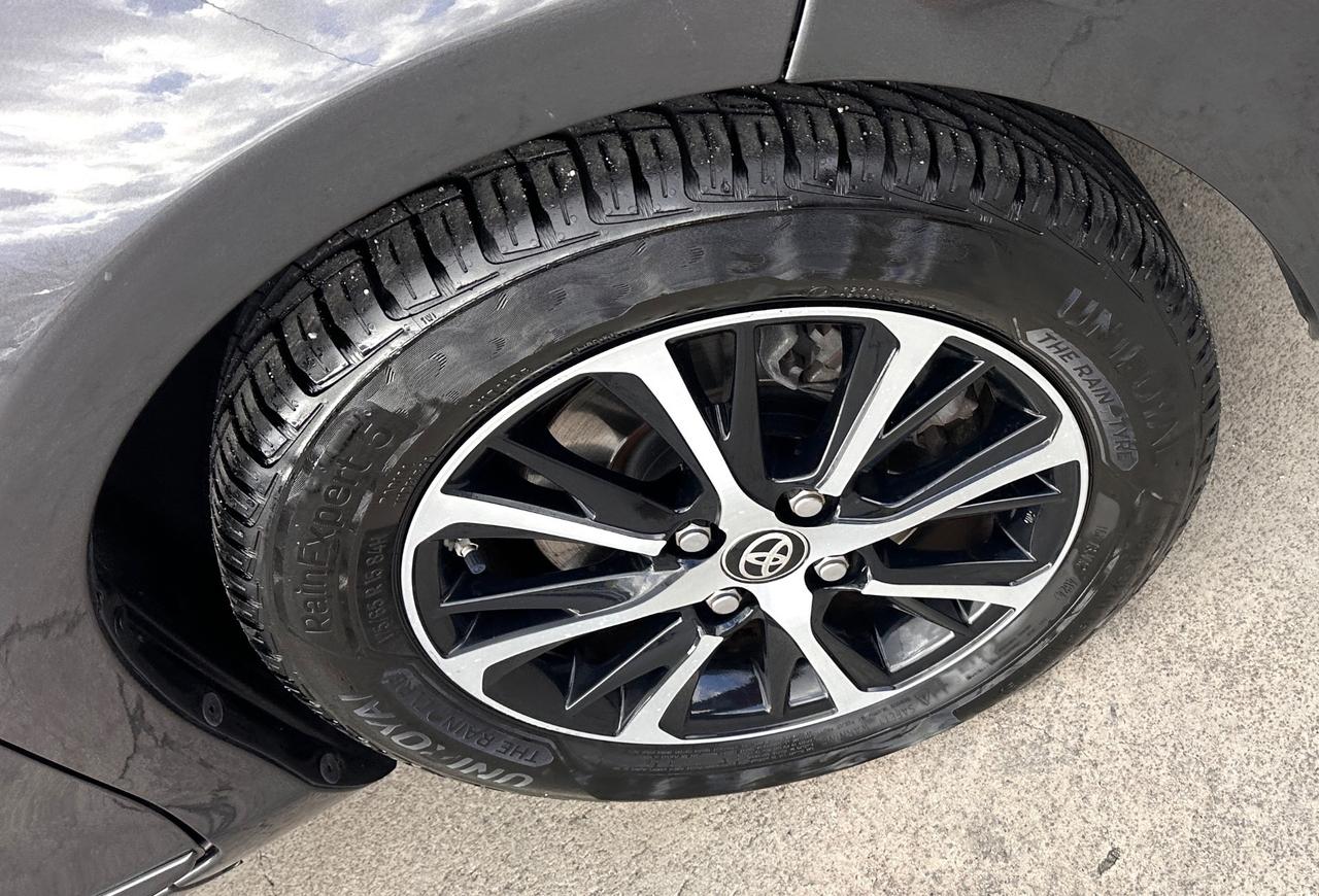 Toyota Yaris 1.5 BENZ/Hybrid 101cv 5p Lounge AUTOMATICA