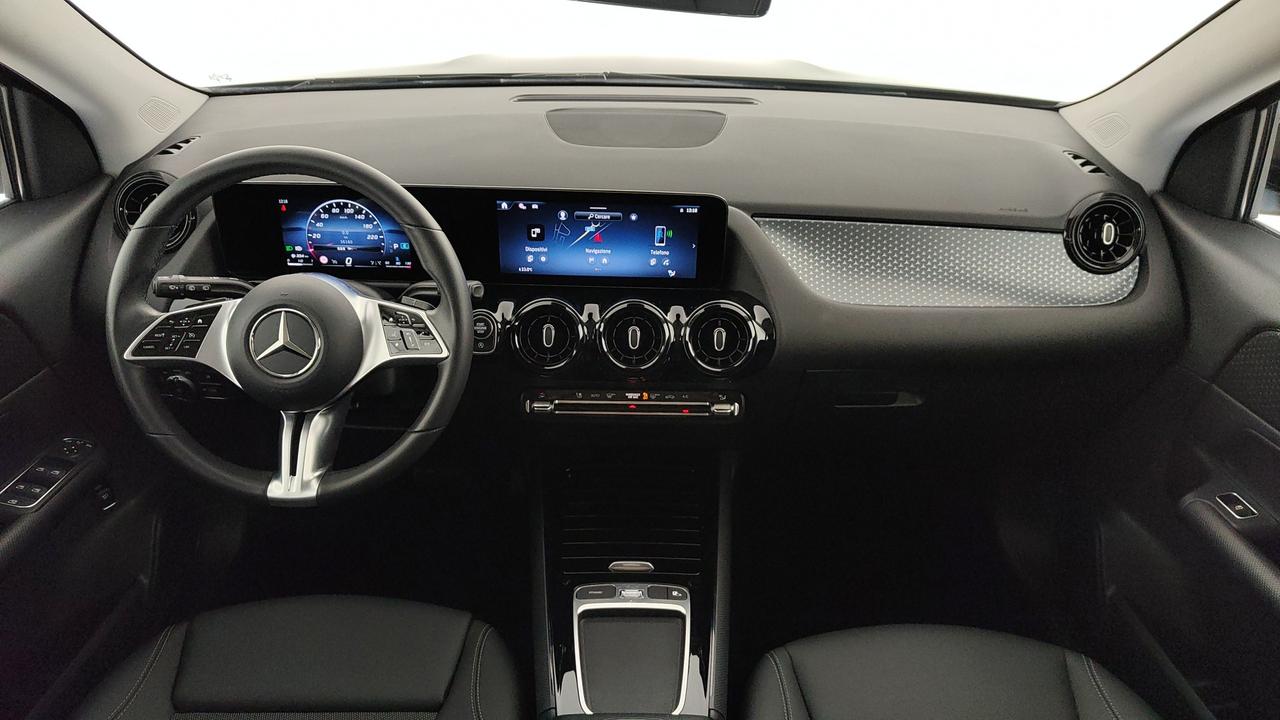 Mercedes-Benz GLA-H247 2023 - GLA 180 d Progressive Advanced auto