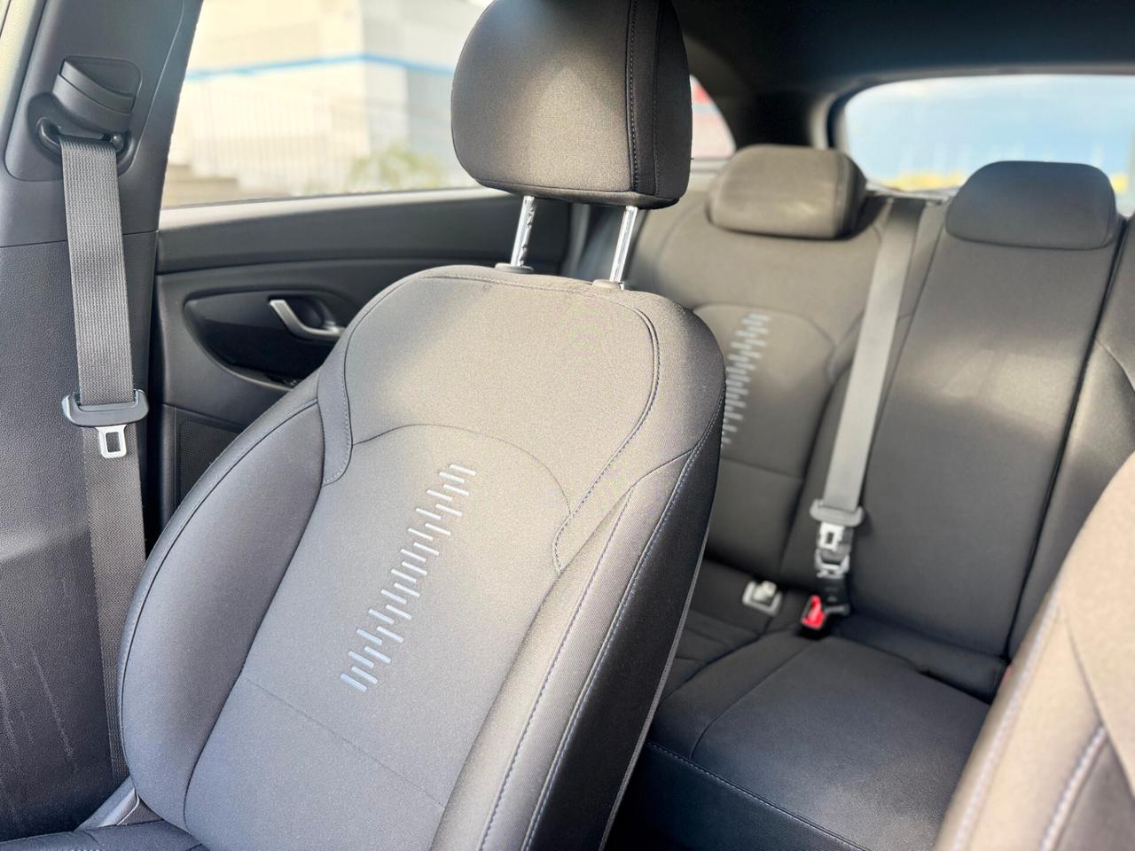 Hyundai i30 sw 1.6 CRDi 2019 top