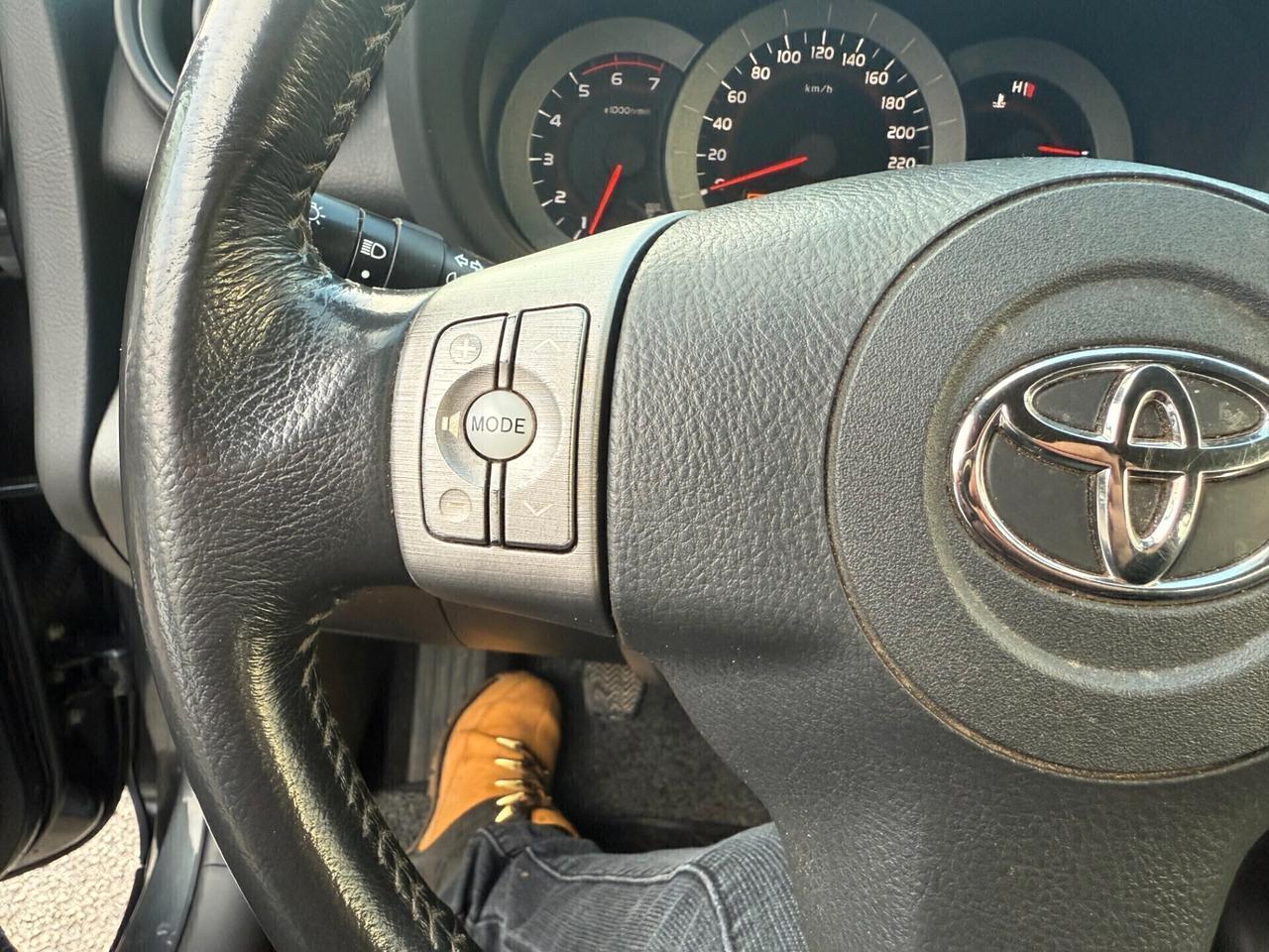 Toyota RAV 4 RAV4 2.2 D-4D 136 CV Luxury