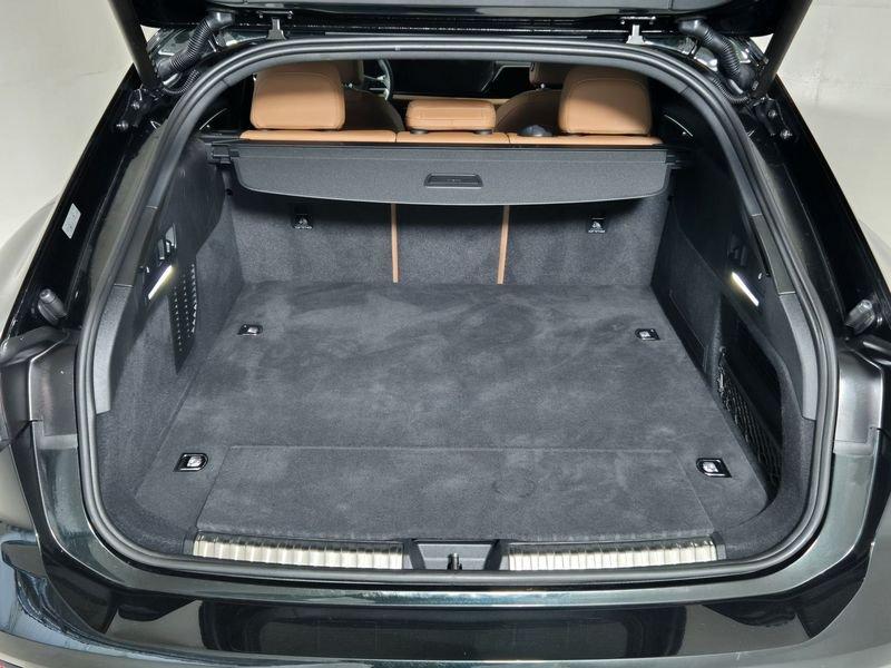 Audi A6 VI 2025 Avant Avant 2.0 e-hybrid S line edition quattro 299cv