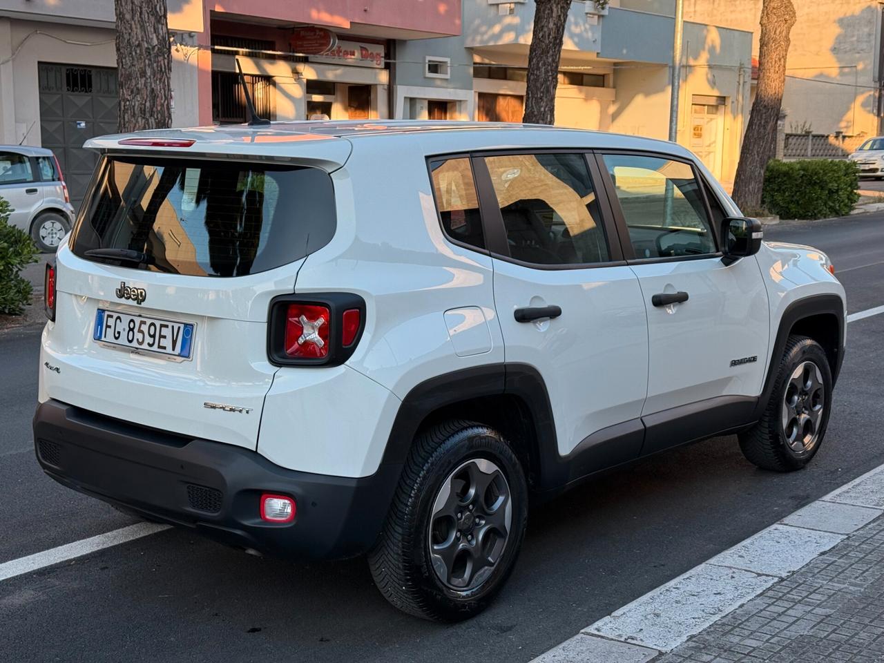 Jeep Renegade 2.0 MJT 4X4 Active Drive Sport 2017