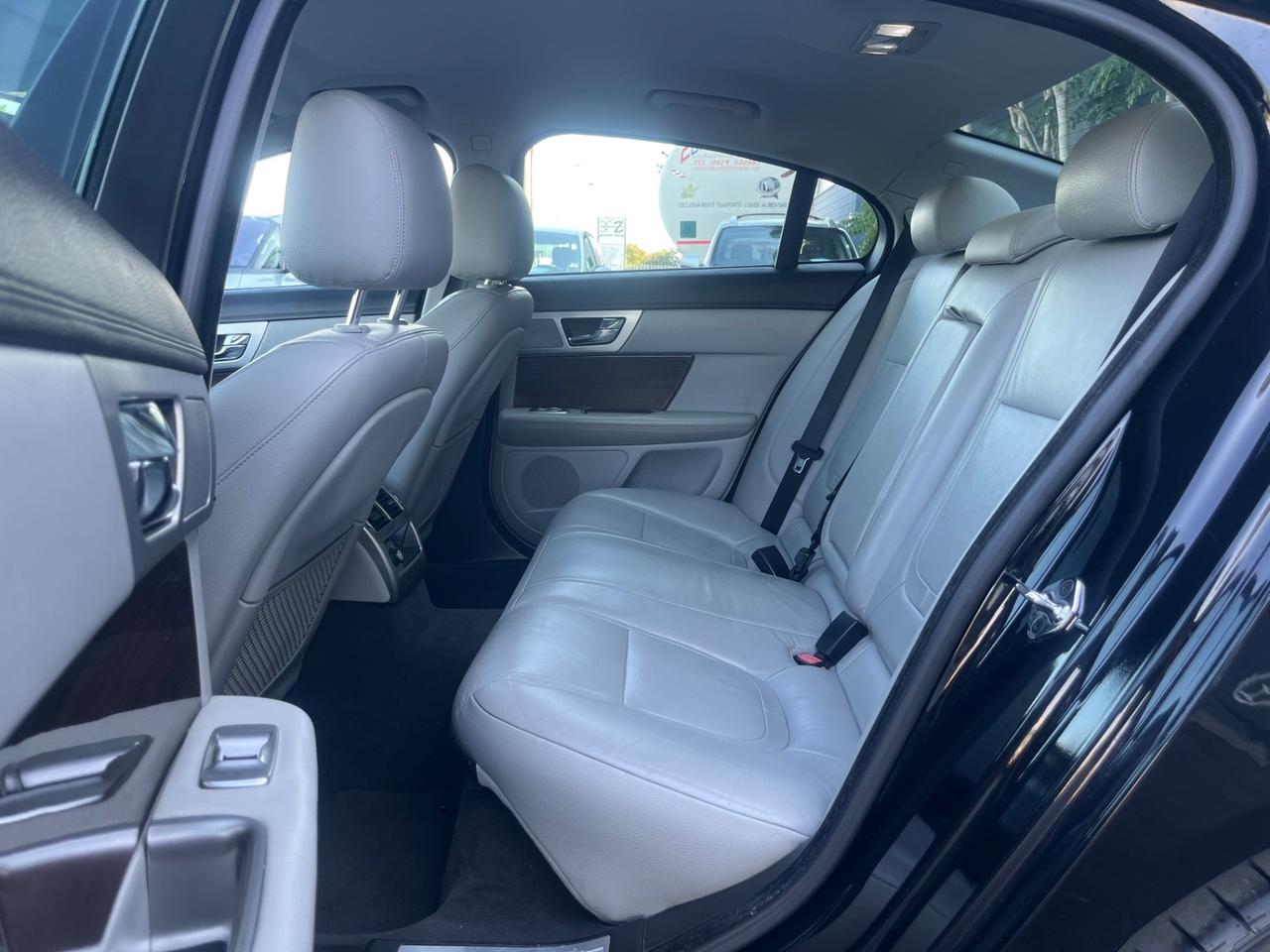 Jaguar XF 2.2 D 200 CV Portfolio