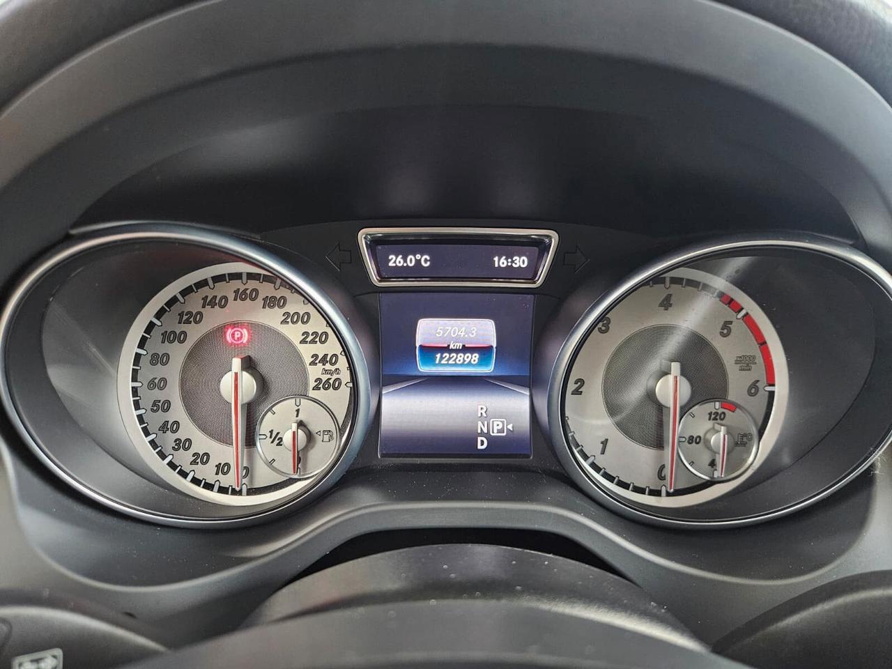 Mercedes-benz GLA 200 d Automatic Sport - NEOPATENTATI