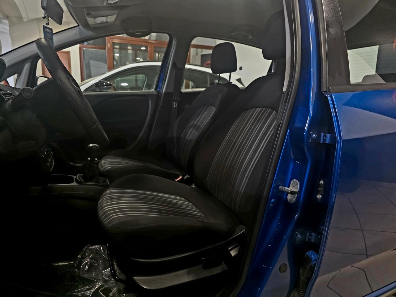 FIAT PUNTO 1.2 BENZINA DEL NORD ITA 2011