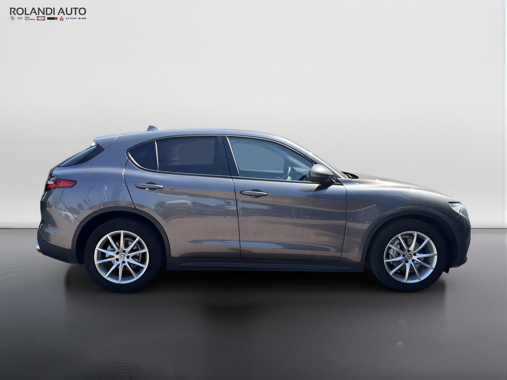 Alfa Romeo Stelvio 2.2 Turbo Business RWD Auto