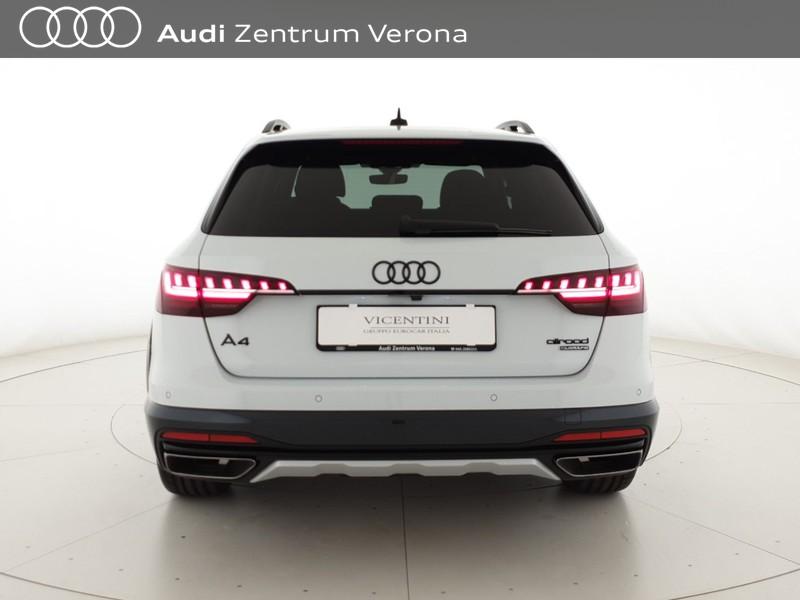 45TFSI 265CV quattro S tronic Identity Contrast