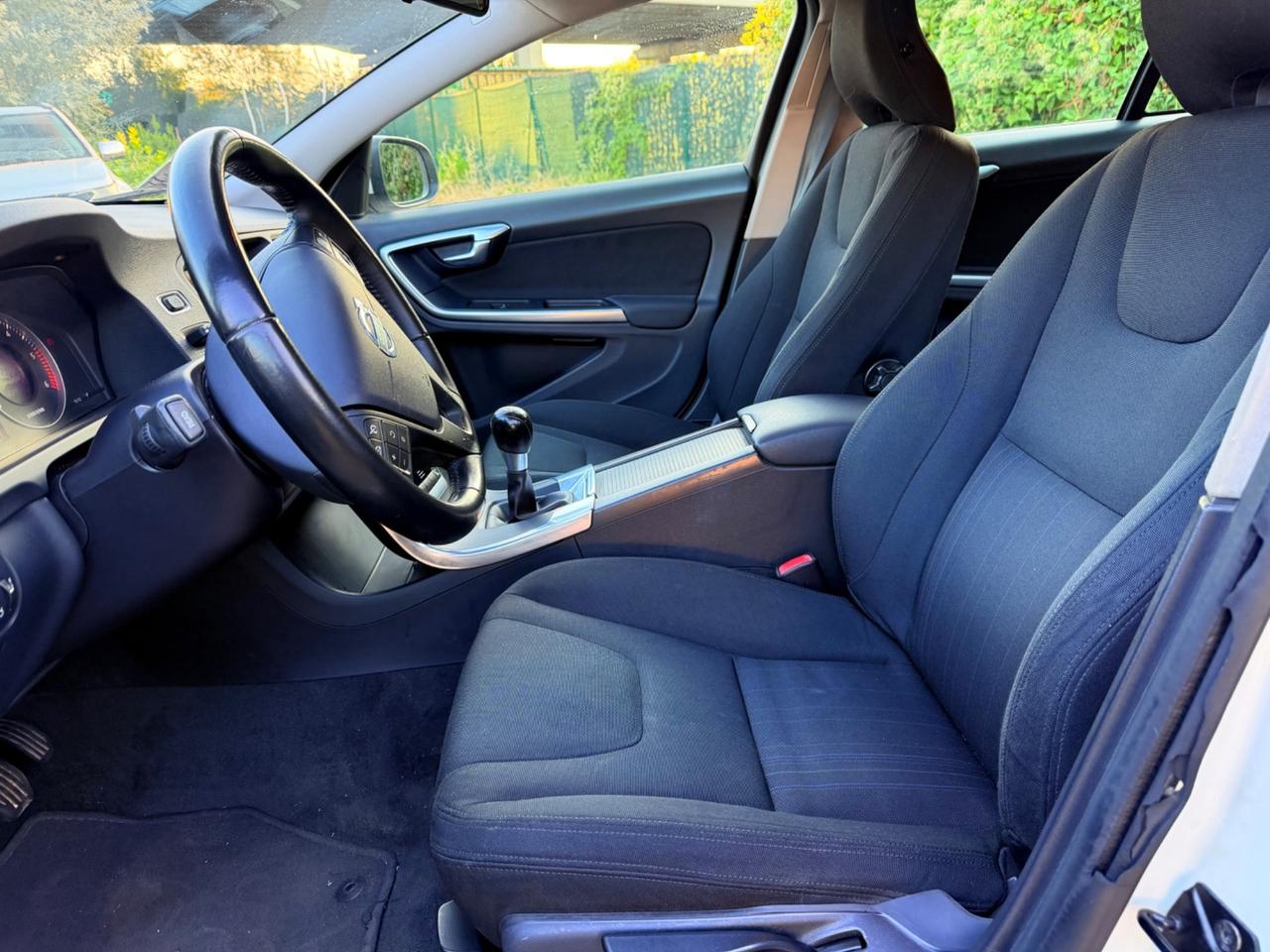 Volvo V60 D3 Summum 2.0 163cv Euro 5 2011