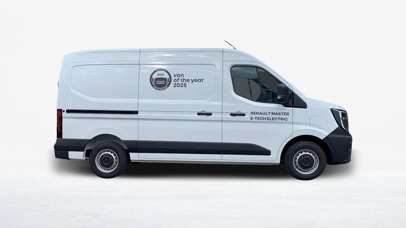 Renault Master Nuovo E-Tech electric FG TA L2H2 T35 long range AC22/DC130