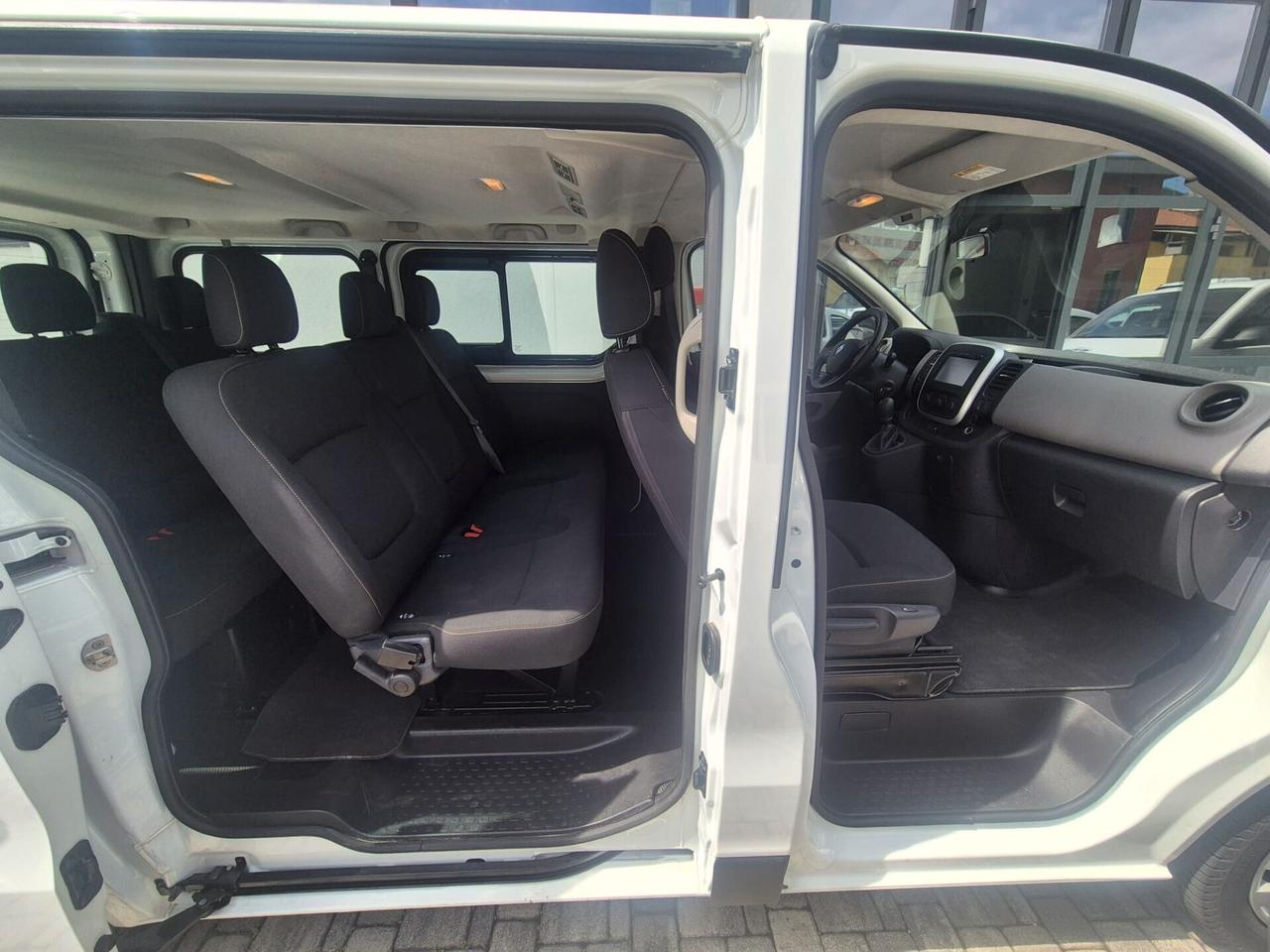 Renault Trafic EXPRESSION DCI 120CV - 9 POSTI - GANCIO TRAINO