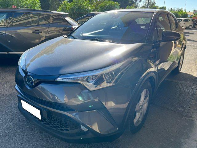 TOYOTA C-HR 1.8 Hybrid E-CVT Business