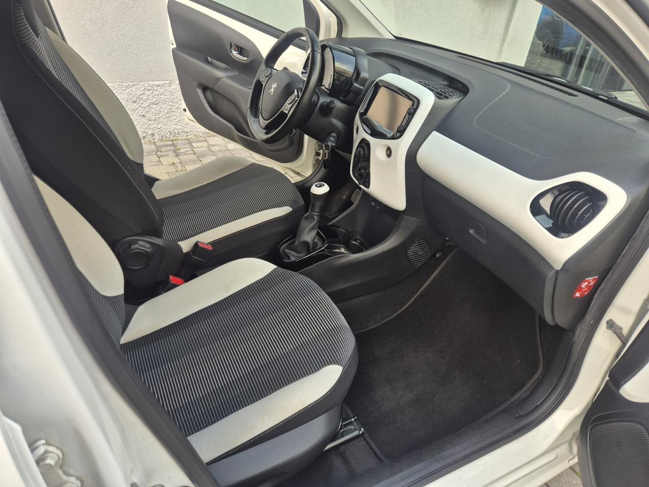 Peugeot 108 decappottabile PureTech 82 5 porte All