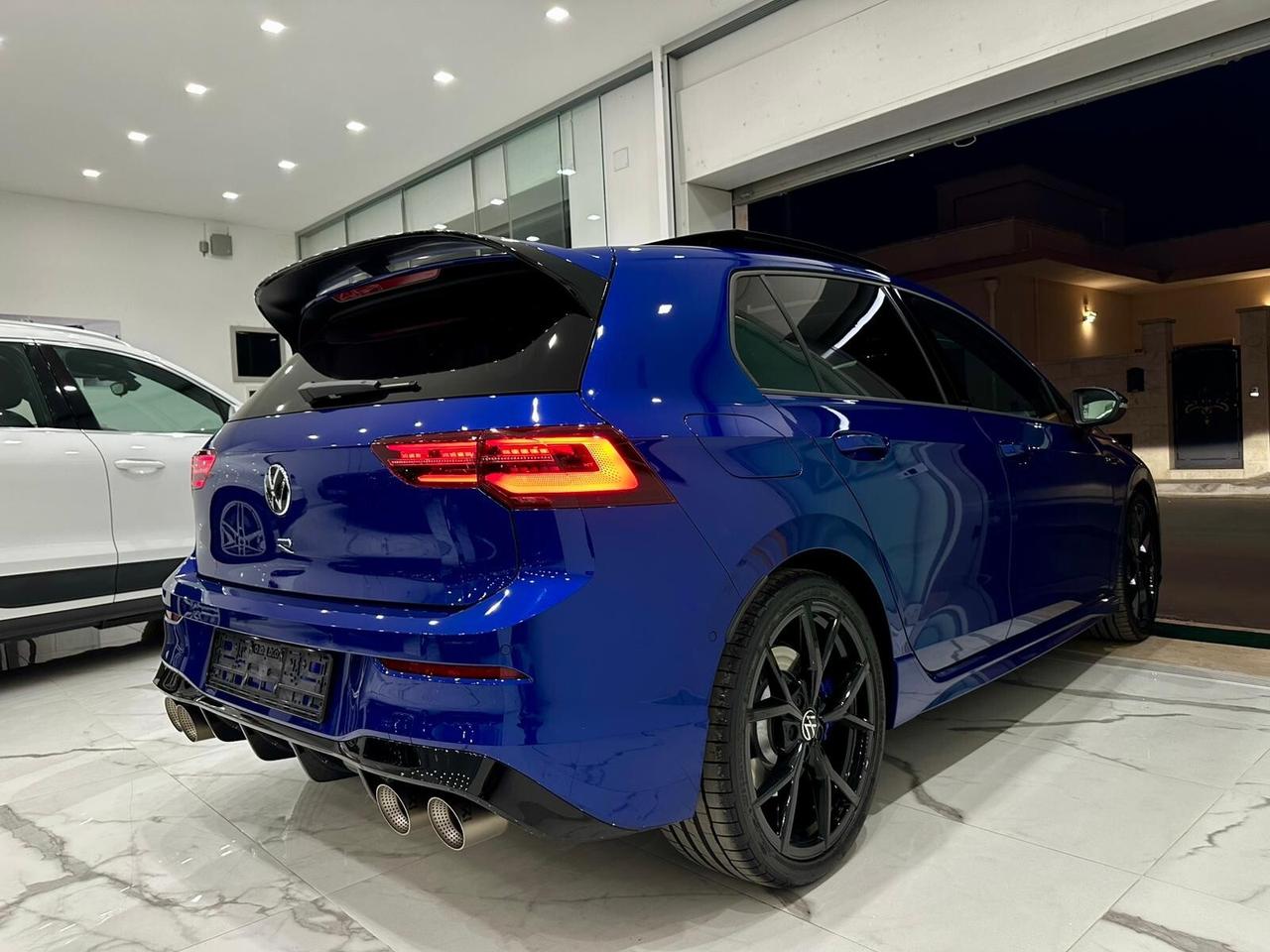 Volkswagen Golf 8 R 2.0 tsi 20Years 4motion 333cv