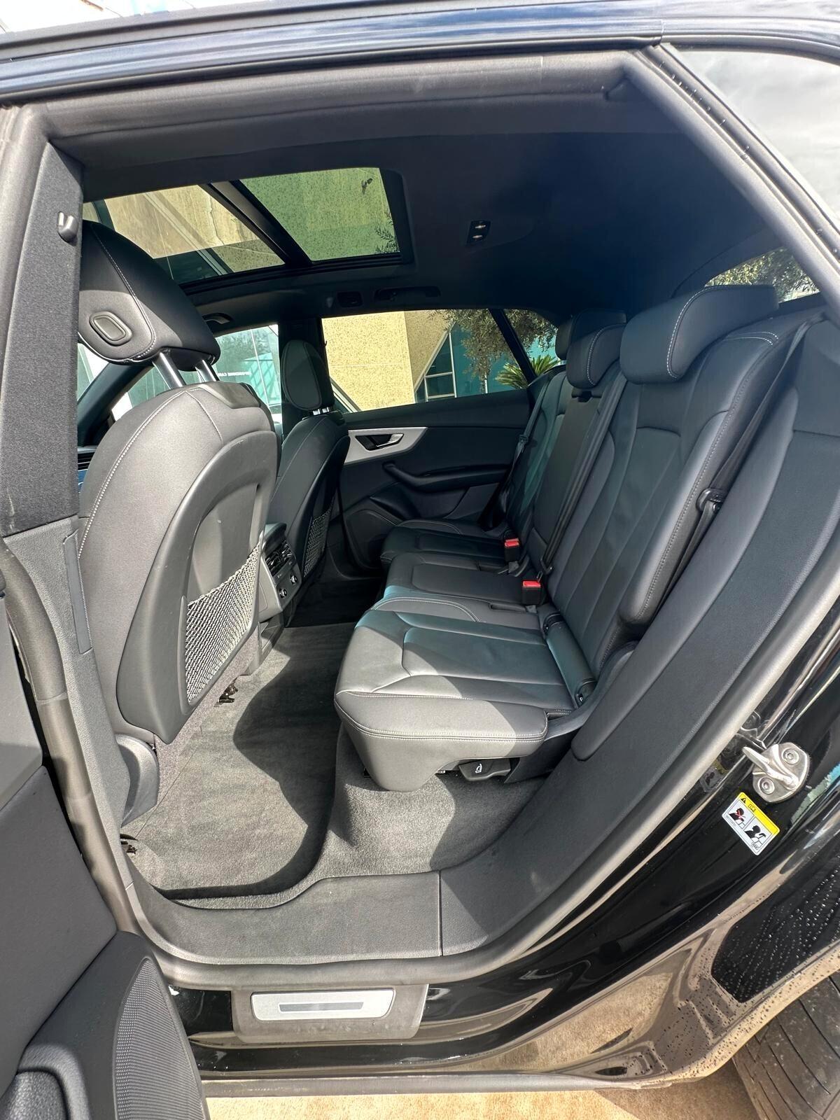 Audi Q8 50tdi S line possibilità noleggio no scoring