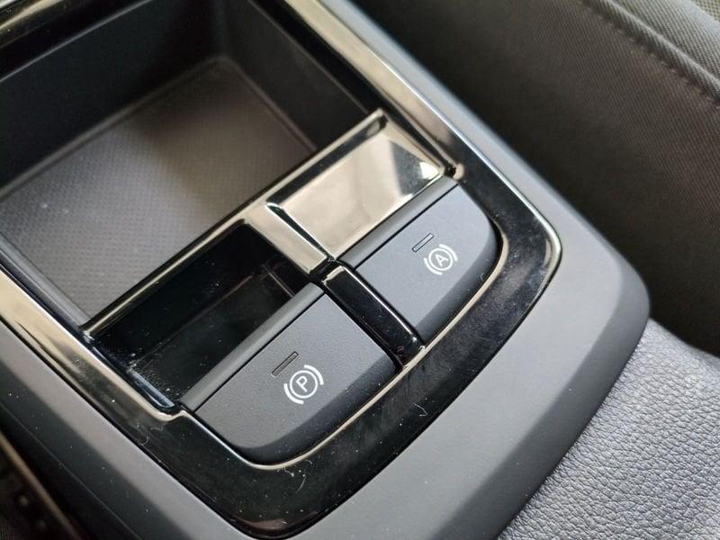 Audi Q2 2.0 30 TDI BUSINESS