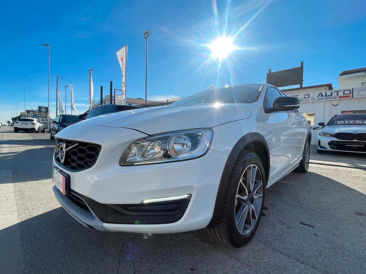 Volvo S60 Cross Country D3 Pro