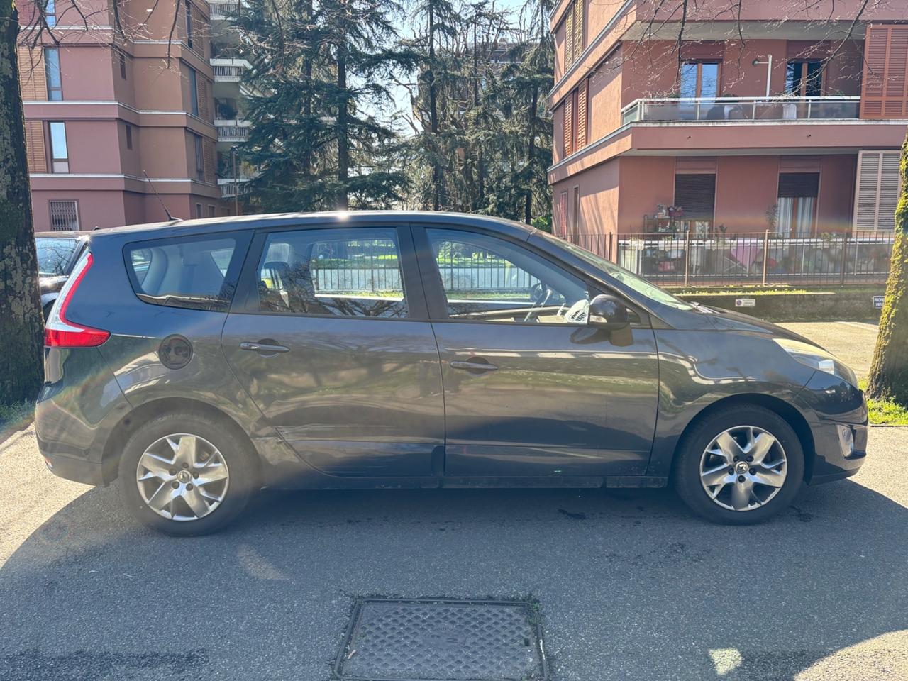 Renault Scenic Scénic X-Mod 1.5 dCi 110CV Luxe