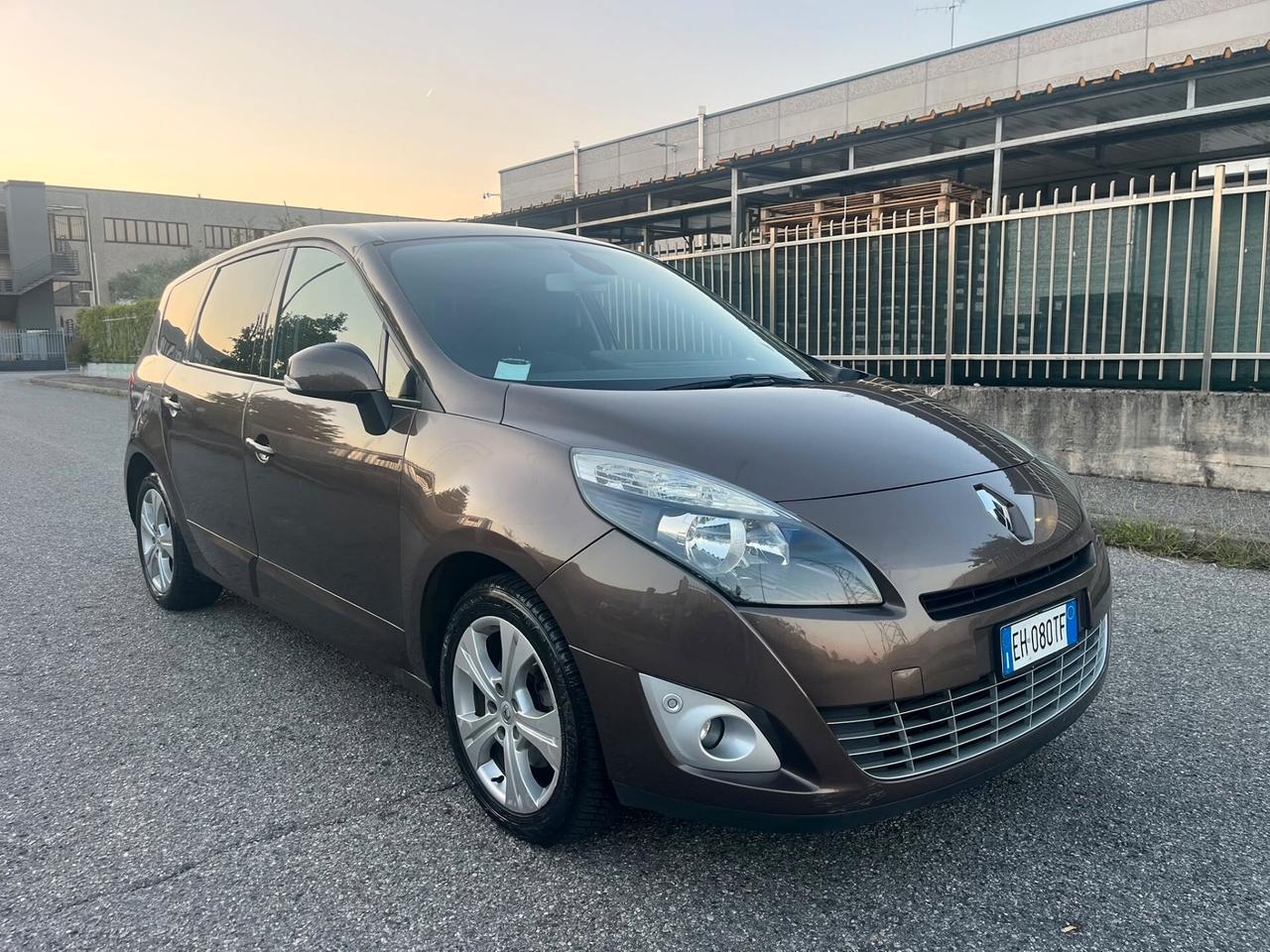 Renault Scenic 1.4 TCe Luxe 7 POSTI