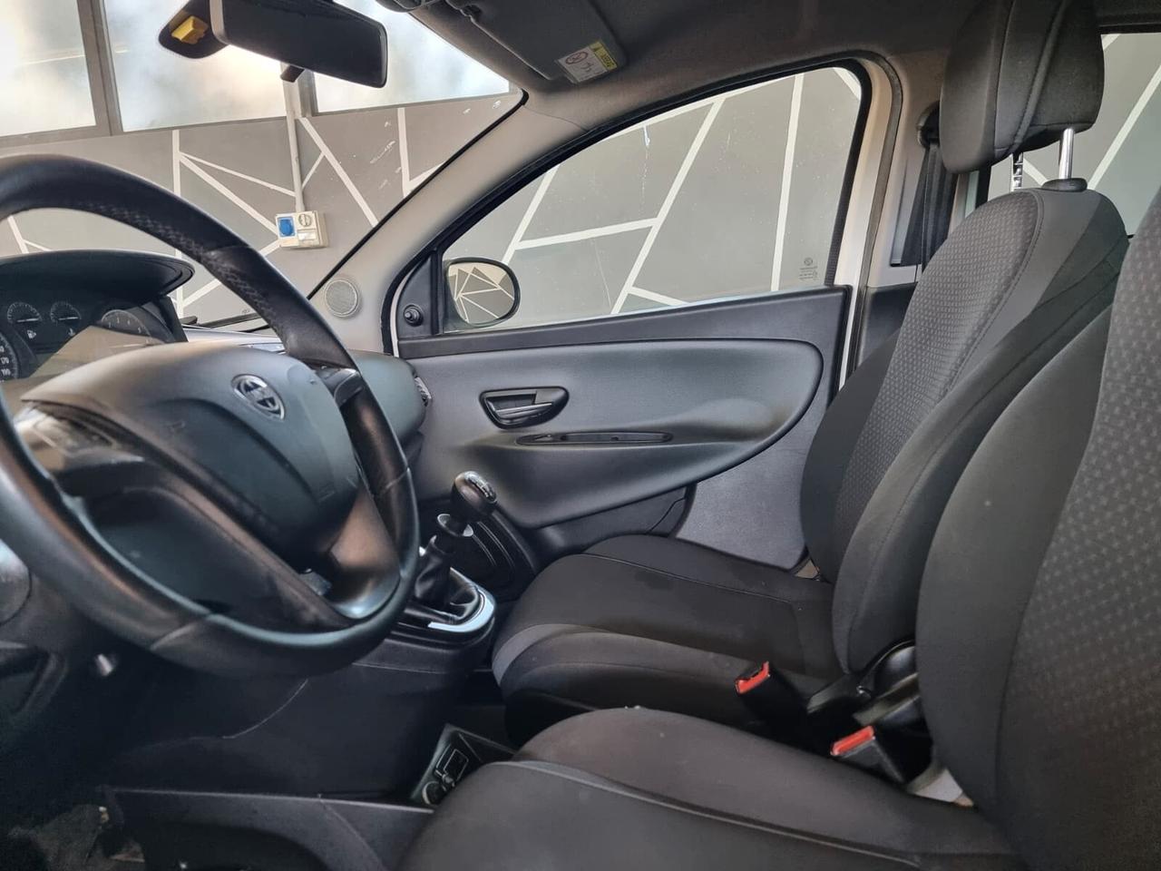 Lancia - Ypsilon1.2 Platinum 69cv my16 GPL NEOPATENTATI