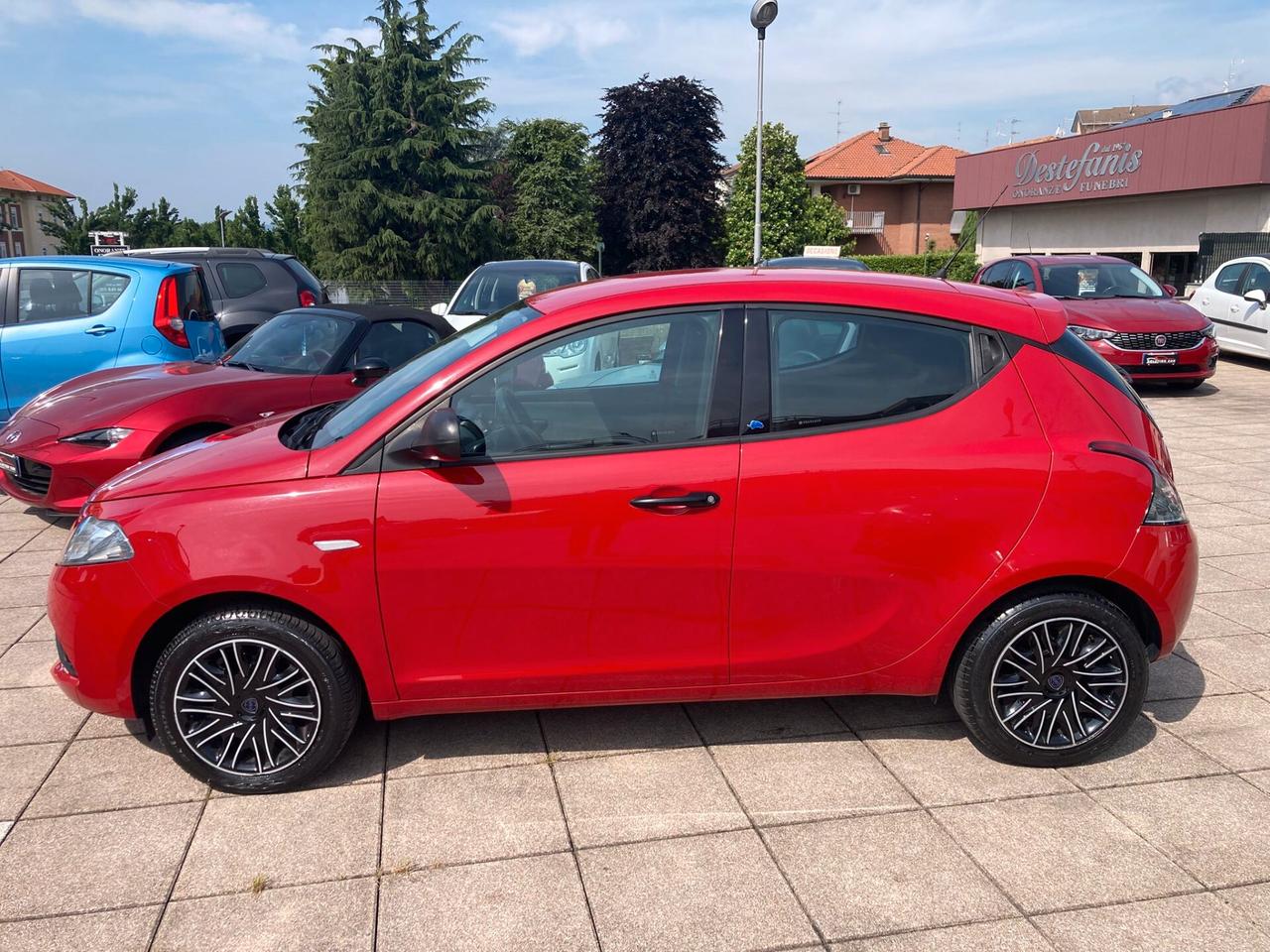 Lancia Ypsilon 1.2 69 CV 5 porte Elefantino Blu