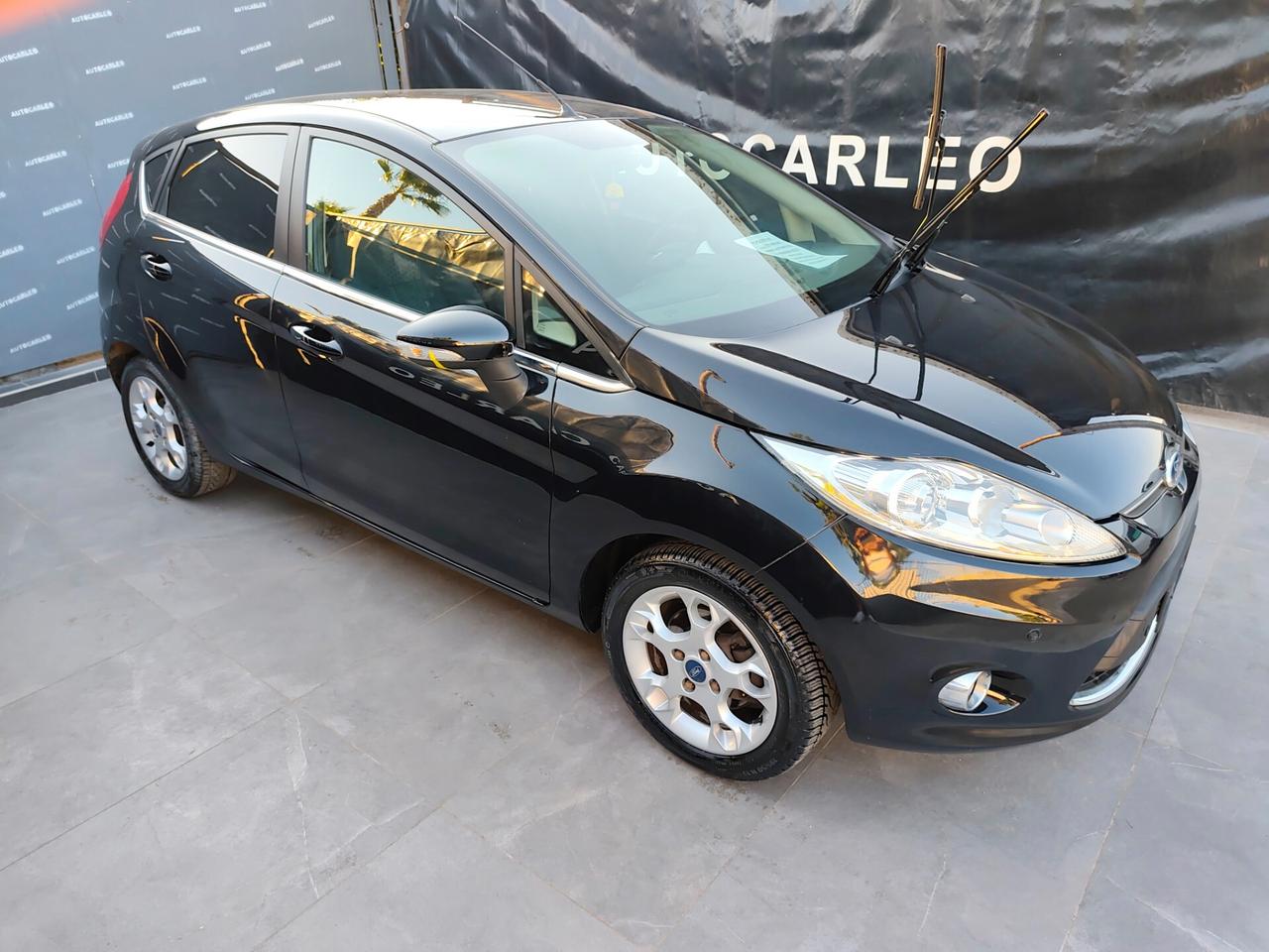 Ford Fiesta AUTOMATICA 1.4 BENZINA Titanium