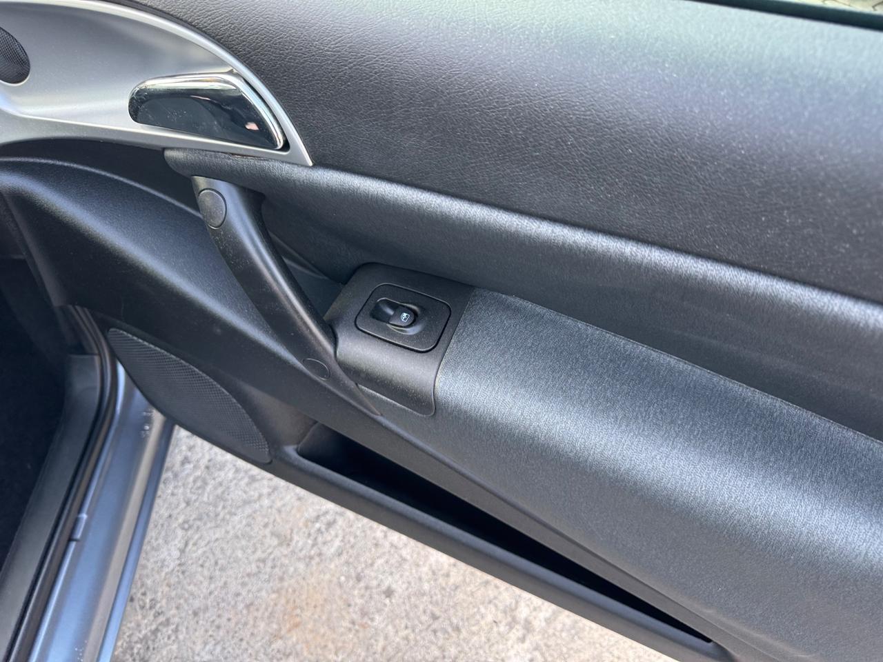 Lancia Ypsilon 1.2 benzina neopatentati