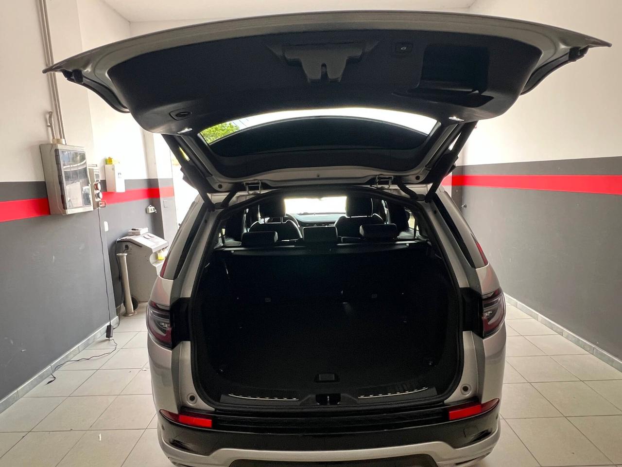 Land Rover Discovery Sport 2.0D I4-L.Flw 150 CV AWD Auto R-Dynamic SE