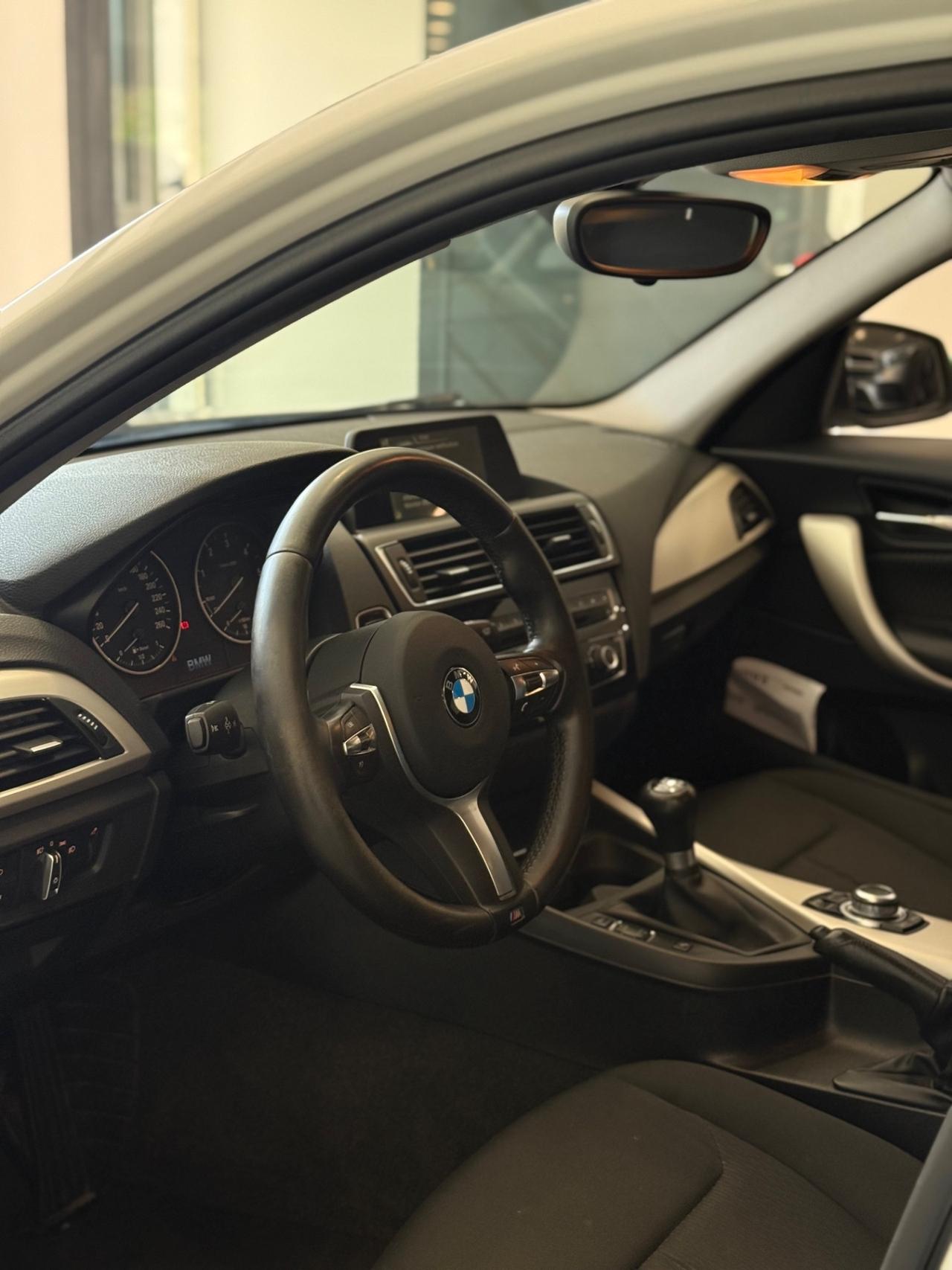 Bmw 116 116d 5p. Business