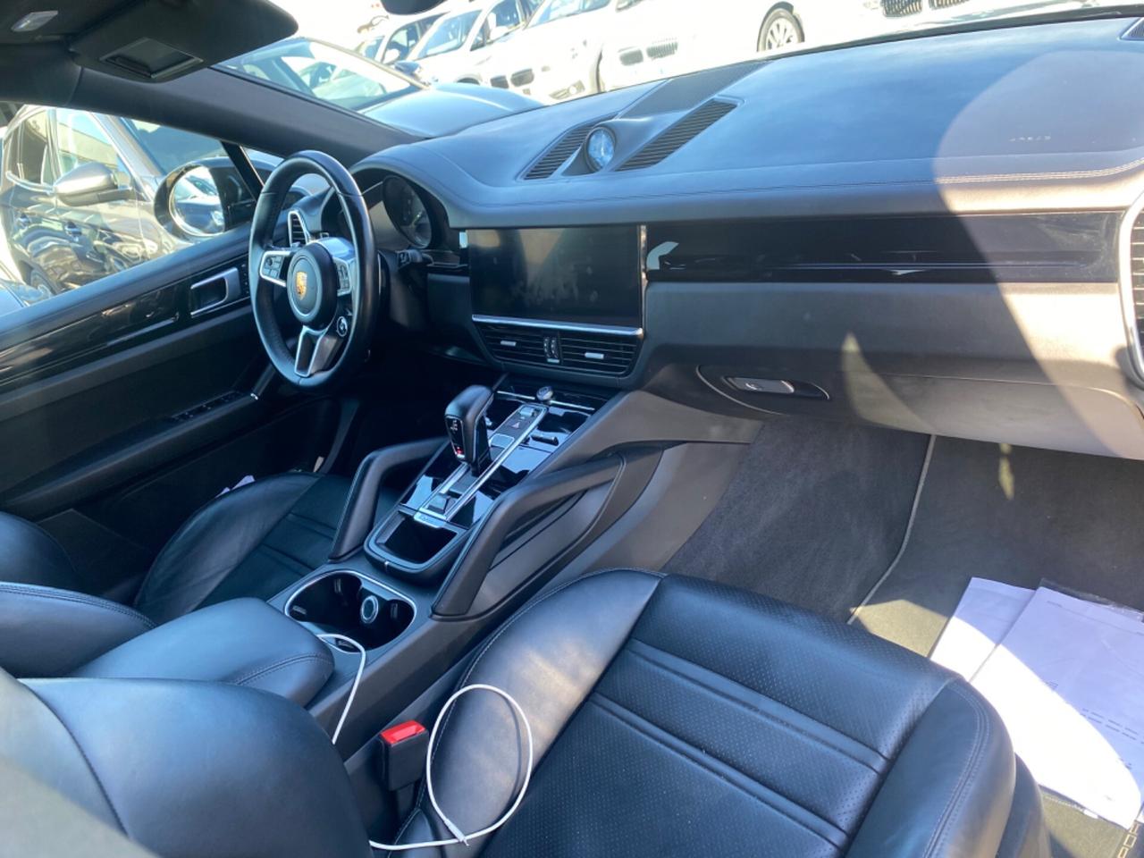 Porsche Cayenne Coupé 3.0 V6 E-Hybrid Platinum Edition