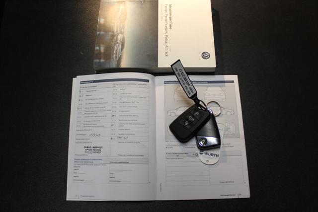 VOLKSWAGEN Passat Variant 2.0 TDI DSG Highline UNIPROPRIETARIO !!!