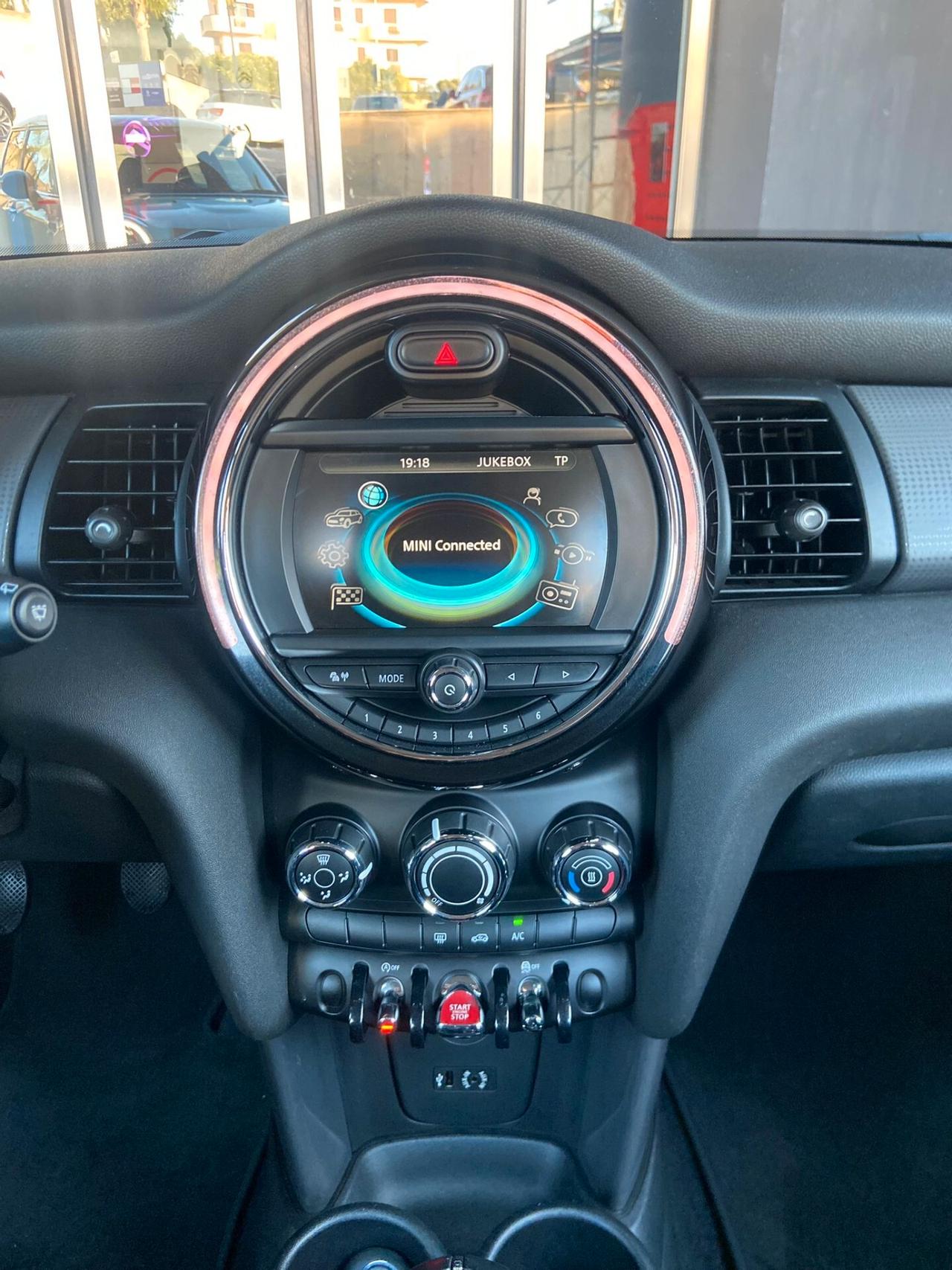 Mini 1.5 Cooper D 116cv 5porte