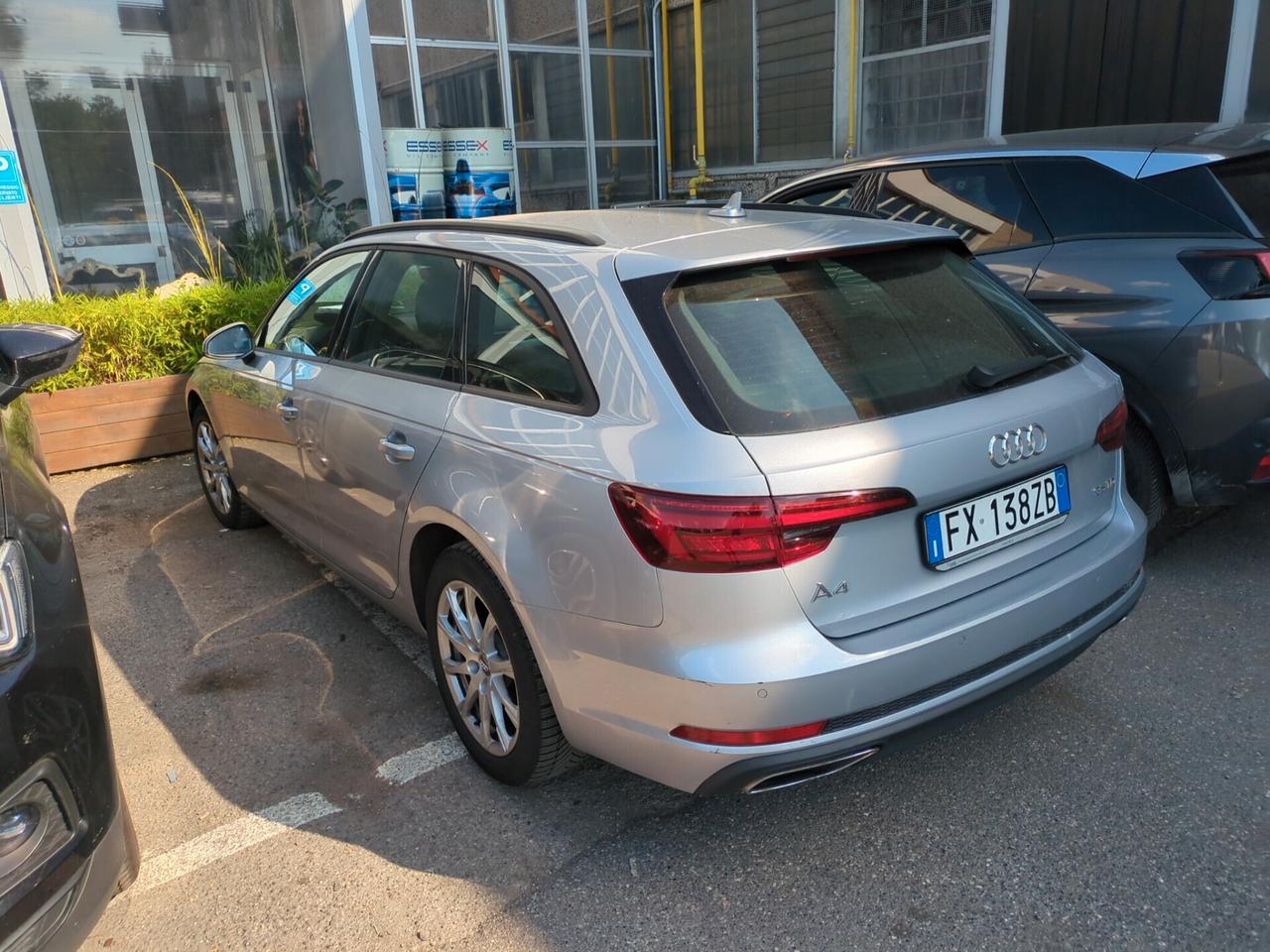 Audi A4 2.0 TDI 150cv *FULL OPT.-LED* da VETRINA