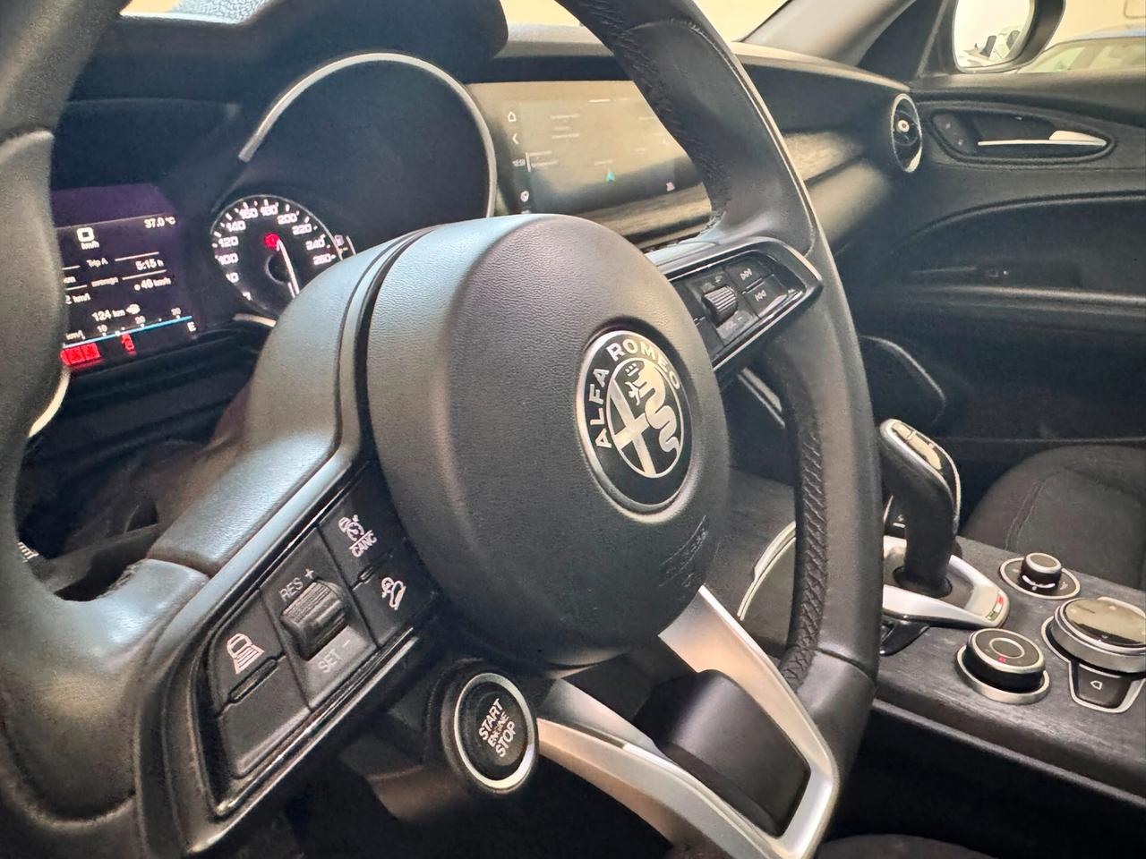 Alfa Romeo Stelvio 2.2 Turbodiesel 190 CV AT8 Q4 Business