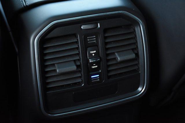 PORSCHE Macan 2.0 *SPORT DESIGN*CHRONO*TETTO*21"*PASM*LED*CAM*