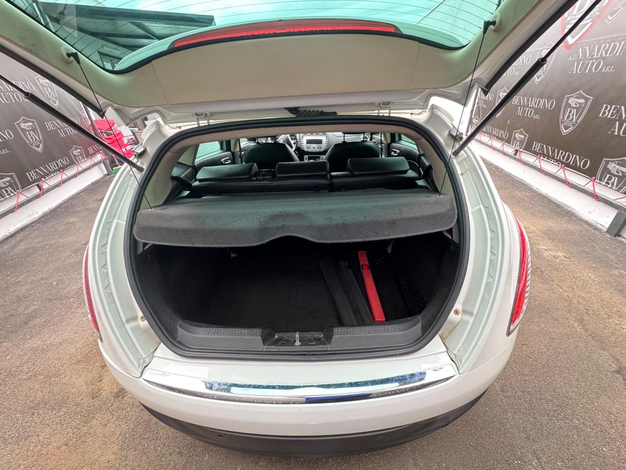 Lancia Delta 1.6 MJT DPF Platino