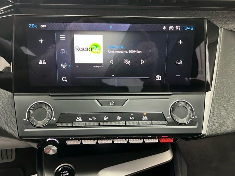 Peugeot 408 Allure Hybrid 136 e-DSC6 aut.