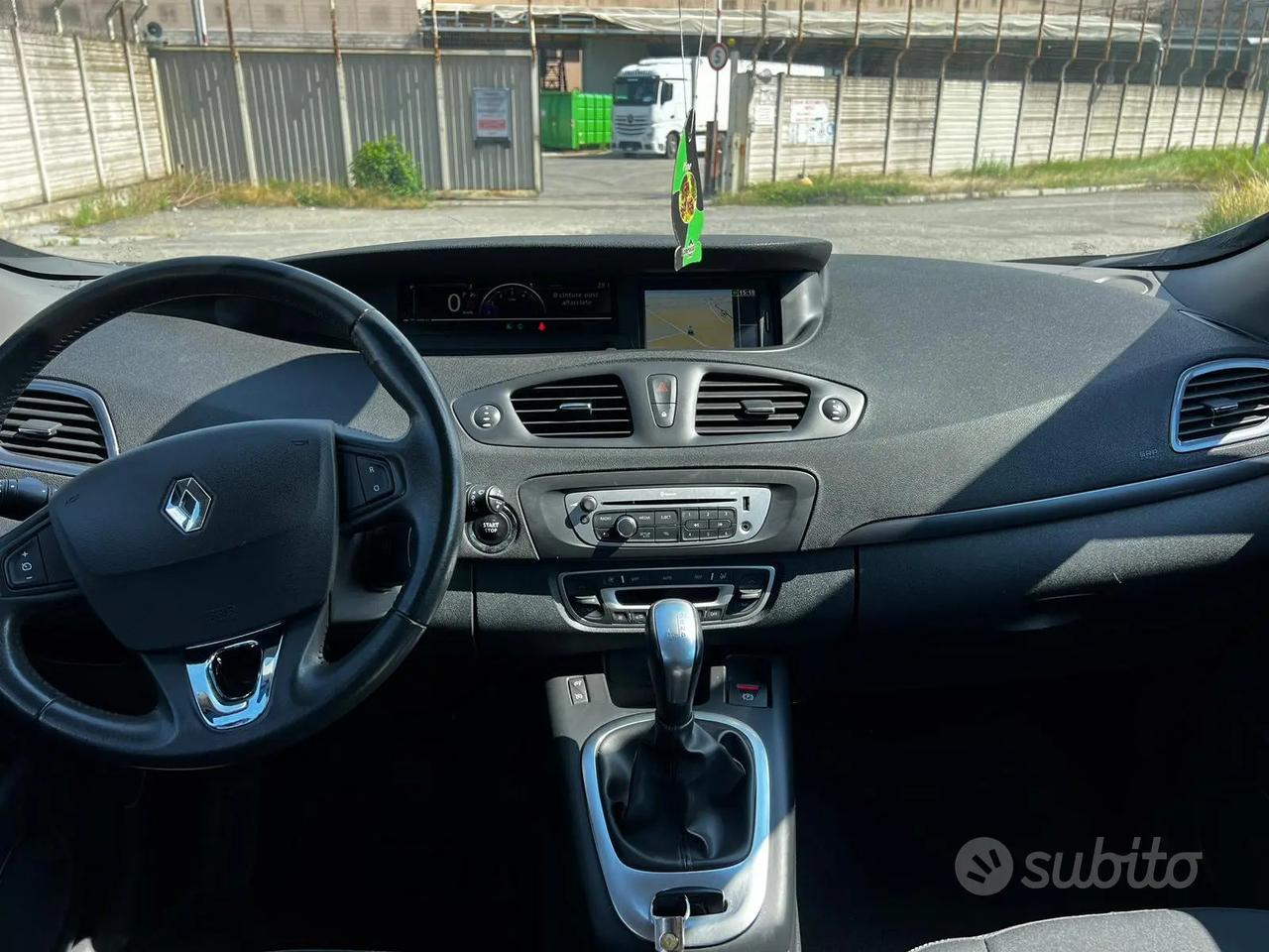 RENAULT SCENIC CAMBIO AUTOMATICO 12 MESI GARANZIA