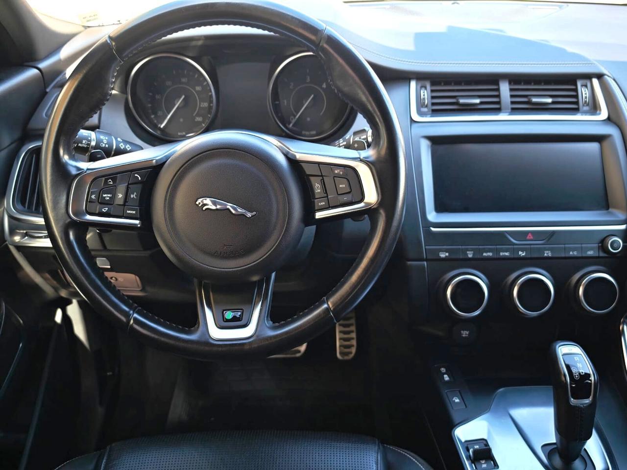 Jaguar E-Pace 2.0D 150 CV AWD aut. R-Dynamic HSE