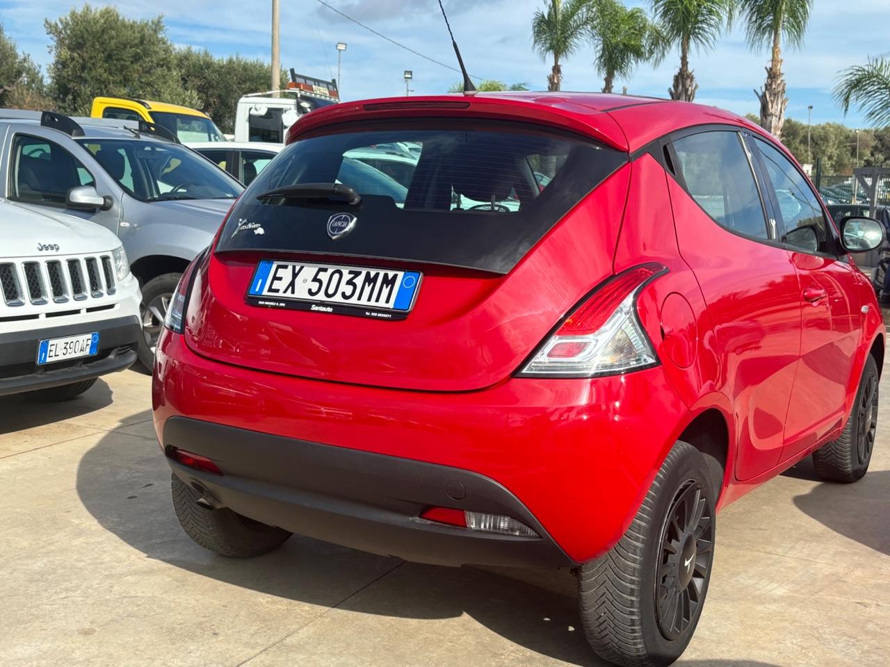 Lancia Ypsilon 0.9 TwinAir 85 CV 5 porte Metano Ecochic Elle