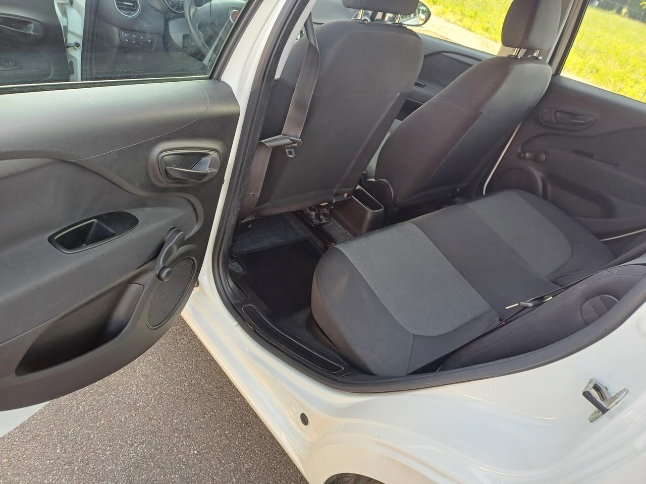Fiat Punto 1.4 8V 5 porte Easypower Lounge