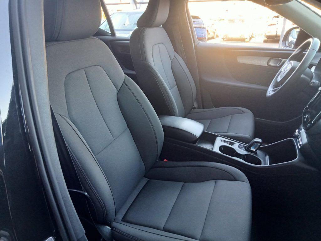 Volvo XC40 T4 Recharge Plug-in Hybrid OK NEOPATENTATI