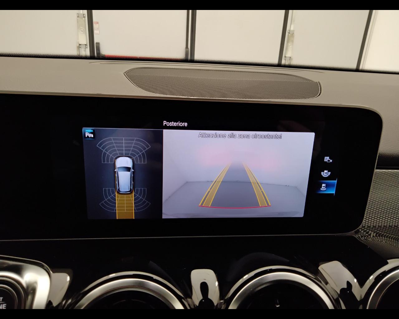 Mercedes-Benz GLB - X247 2019 - GLB 180 d Sport auto