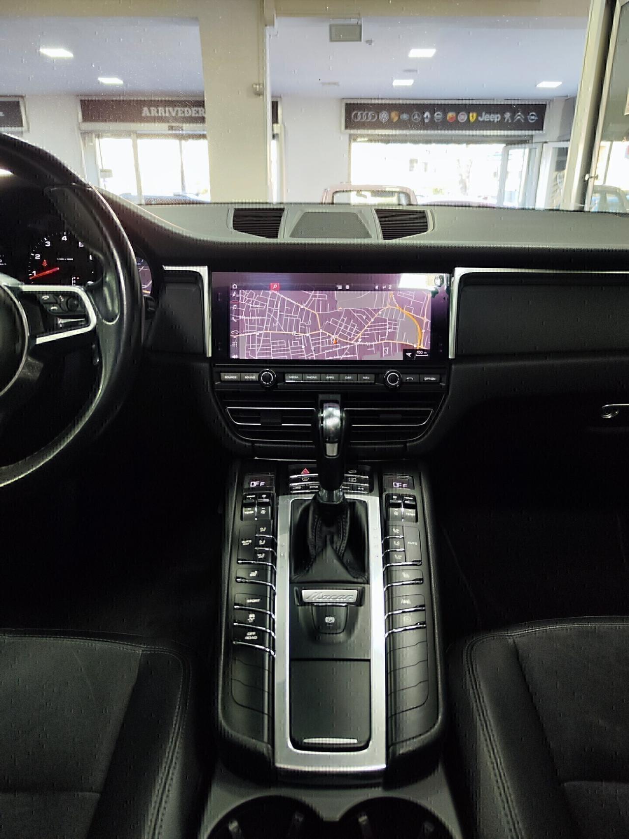 Porsche Macan 2.0 245cv Tetto Led