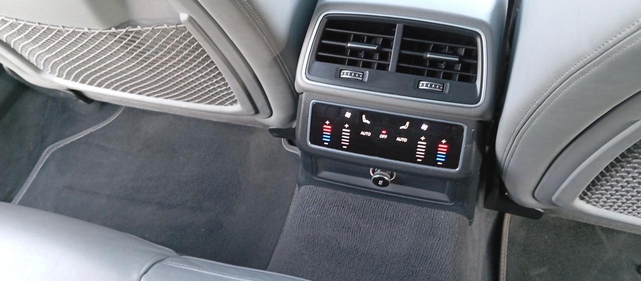 Audi A6 Avant Quattro 2.0 TDI 204 CV S-Tronic S-Line MHEV