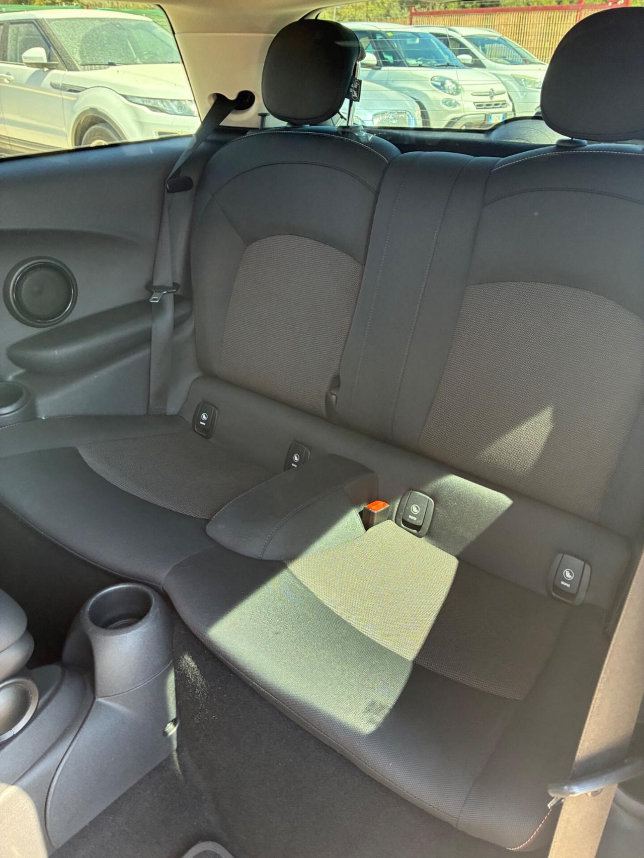 Mini 1.5 One D Business