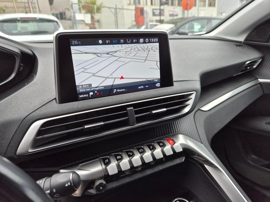 Peugeot 3008 BlueHDi 130CV EAT8 CERCHI-18 CAMERA