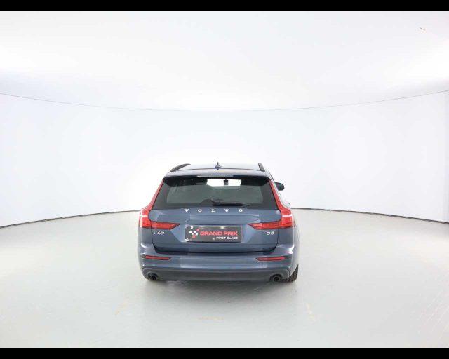 VOLVO V60 B3 Geartronic Momentum Business